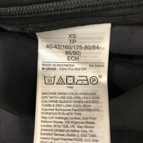 Banana Republic Silky Black Blouse Size XS NWT - Picture 6 of 6